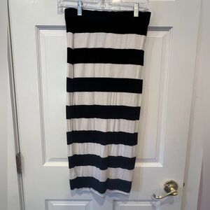 High waisted black & white striped Midi Skirt Stretchy